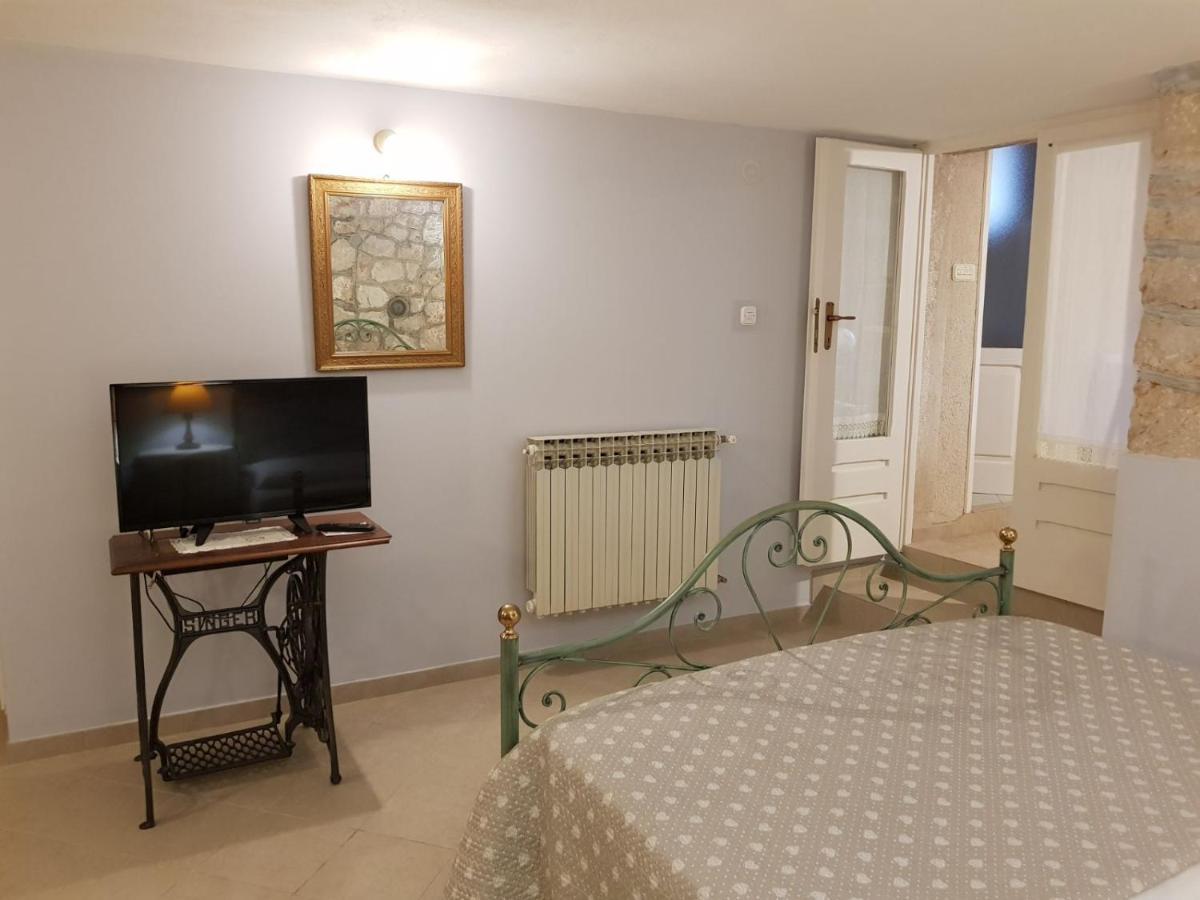 Apartments Gabri Mali Lošinj Eksteriør billede