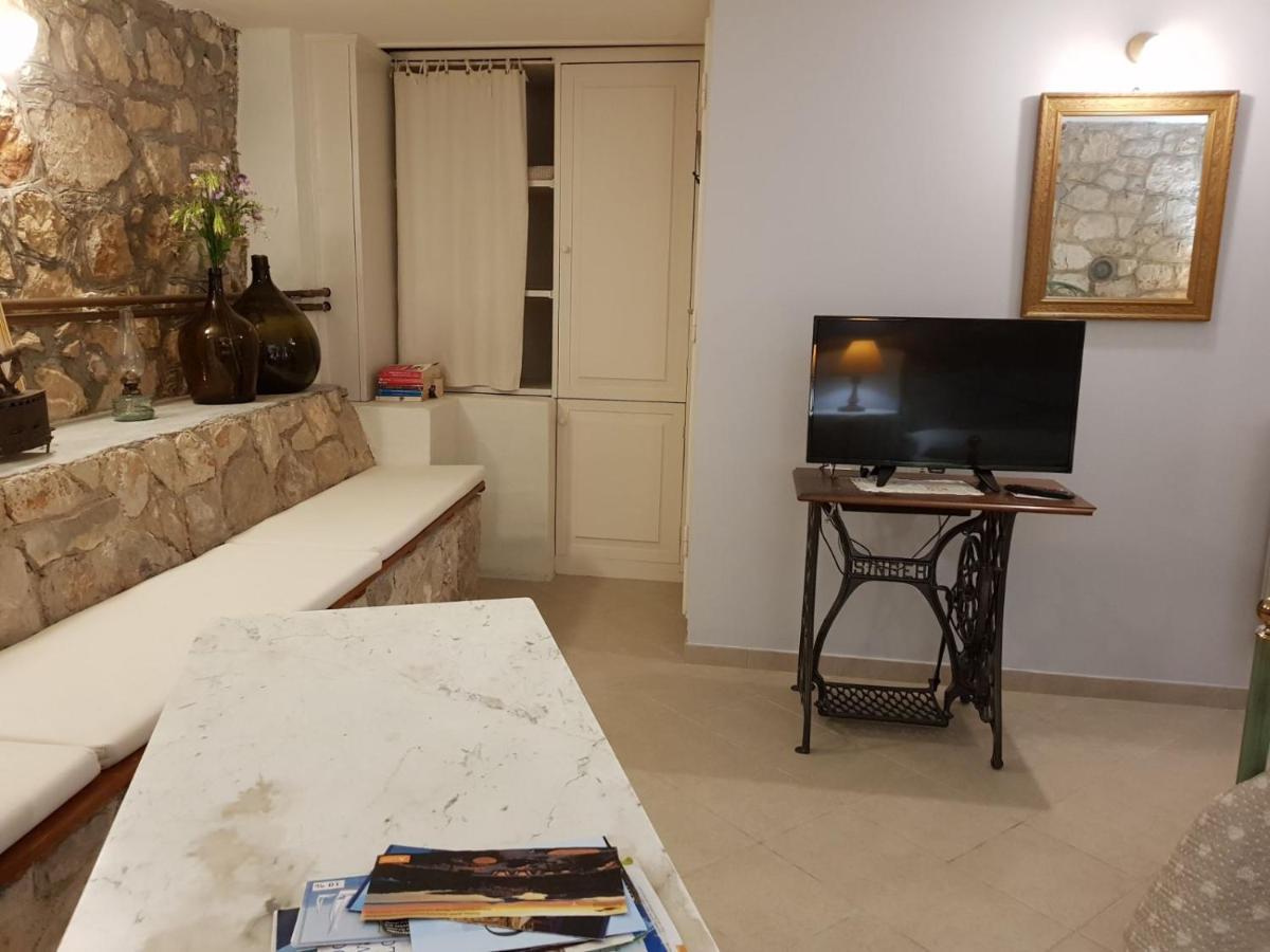 Apartments Gabri Mali Lošinj Eksteriør billede